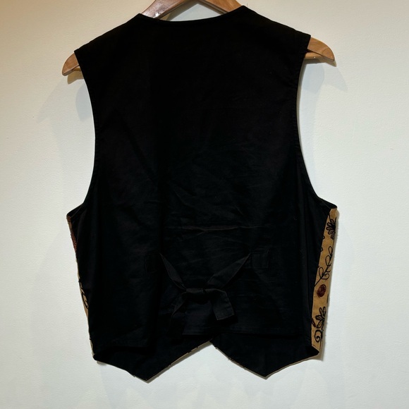 The Limited Vintage Women's Vest M Camel Embroidered Tie Back Wood Buttons - Picture 2 of 8